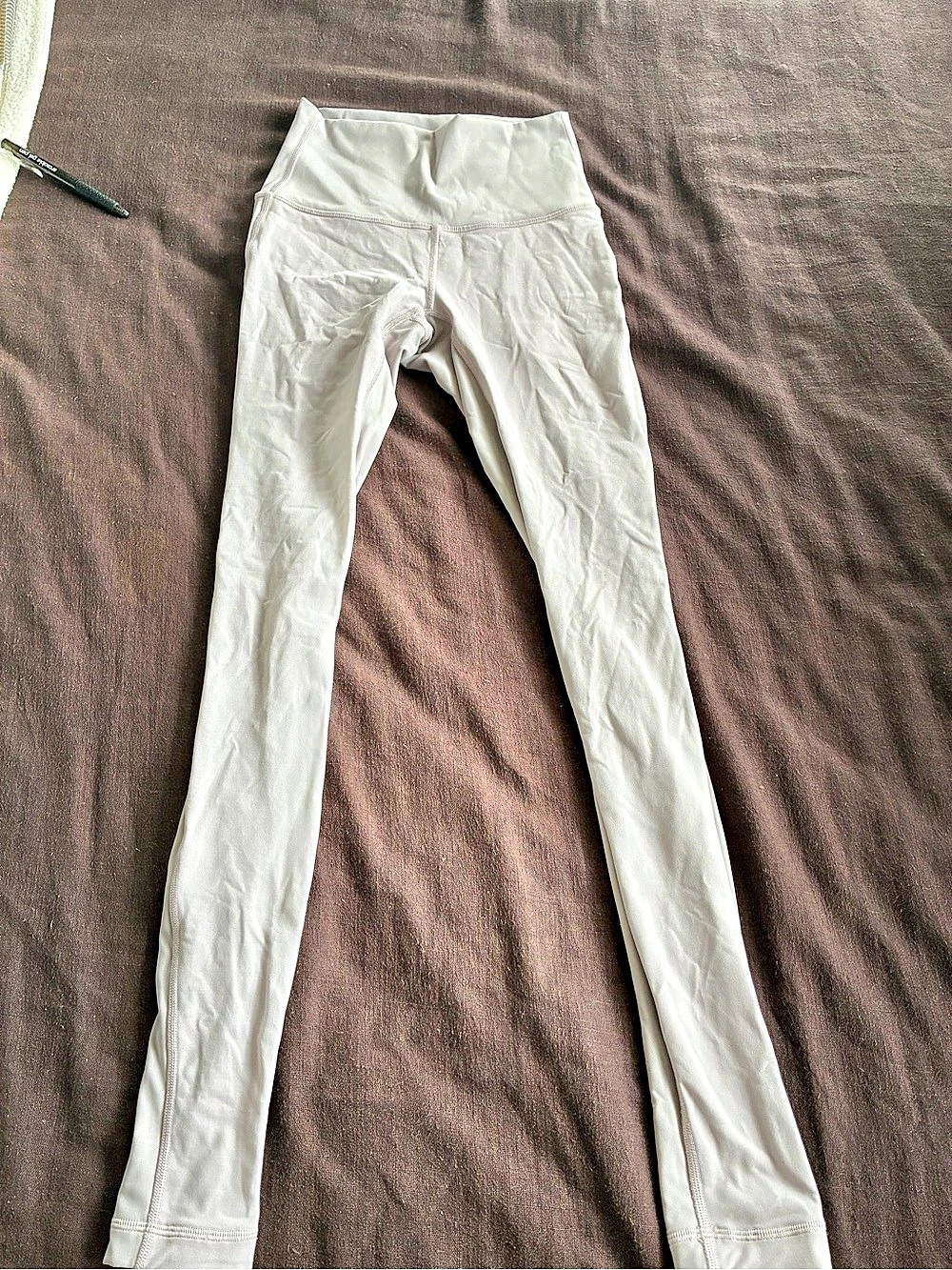 lululemon On the Fly Pant *Full-On Luxtreme 27" light pink Size 2